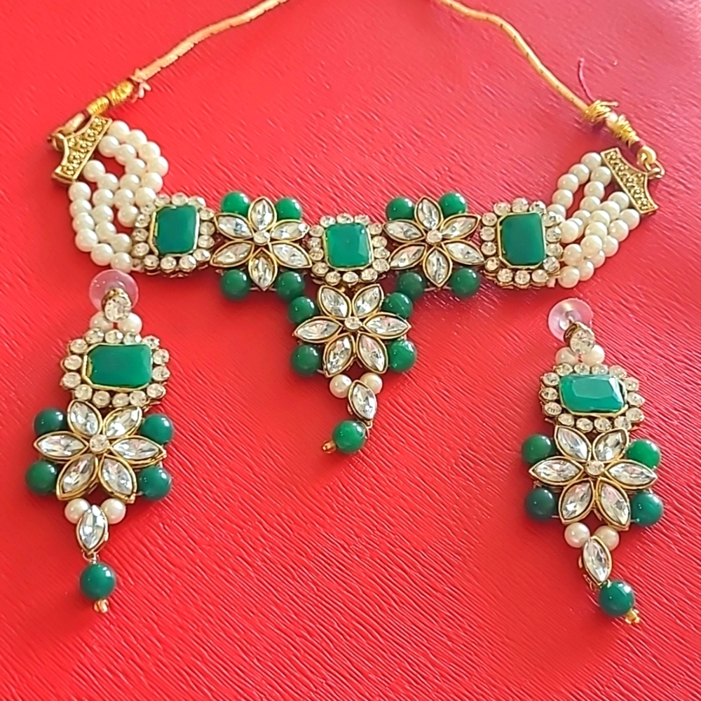 Pearl and Diamond choker set
